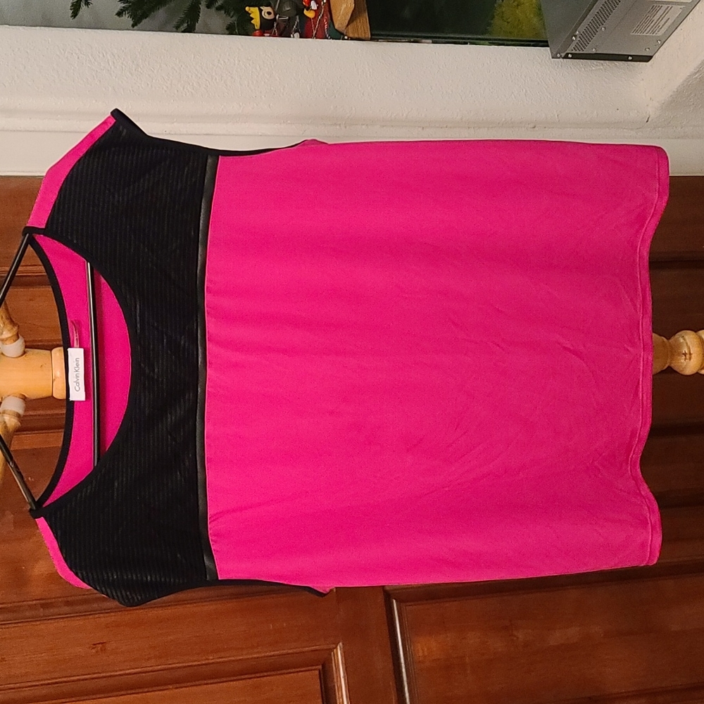 Calvin Klein hot pink blouse 2X